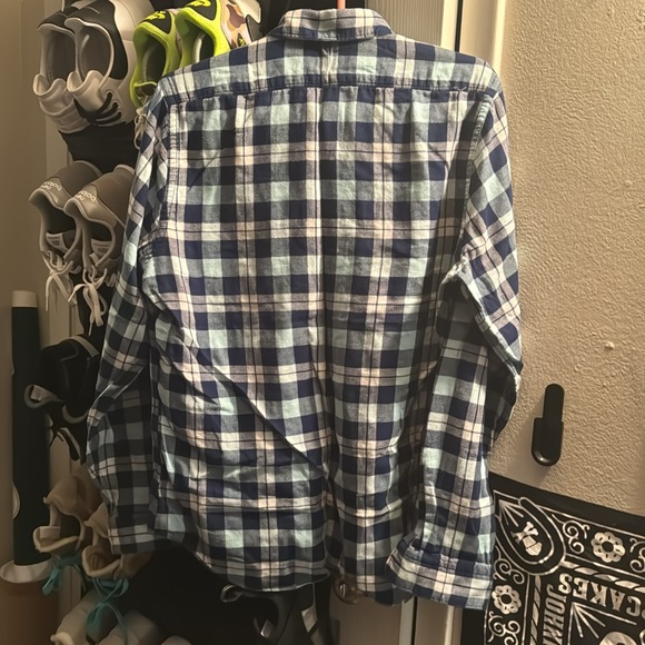 Express Flannel Button Down. NWOT. Mens M. Color:blues and white. - Picture 4 of 4